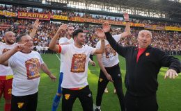Göztepe, Stanimir Stoilov yönetiminde Süper Lig’e yükseldi: Bir başarı öyküsü