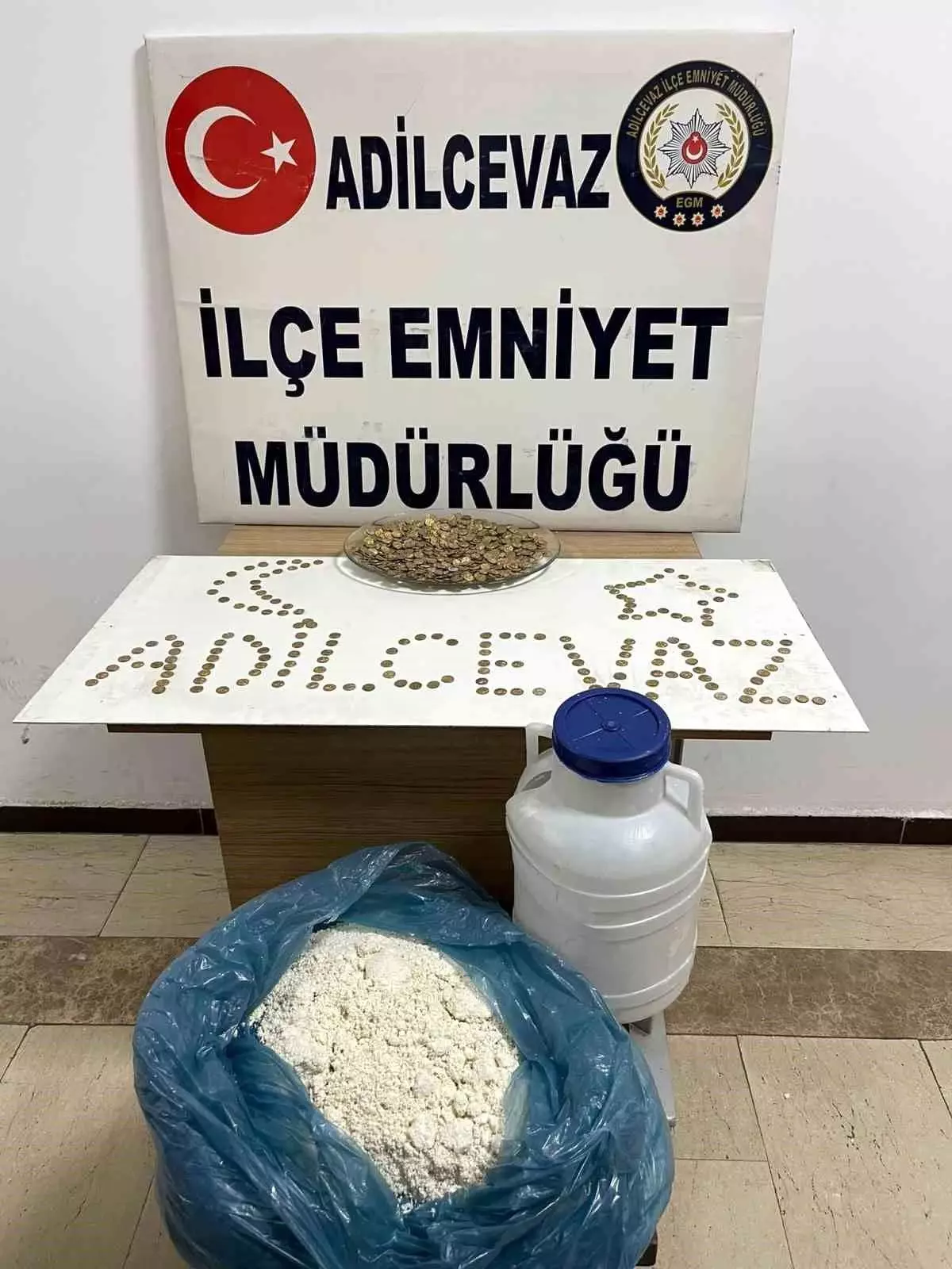 Bitlis’te 900 Altın Sikke Ele Geçirildi
