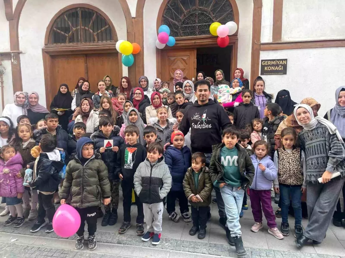 Kütahya’da Gönüllülerden Anlamlı Etkinlik