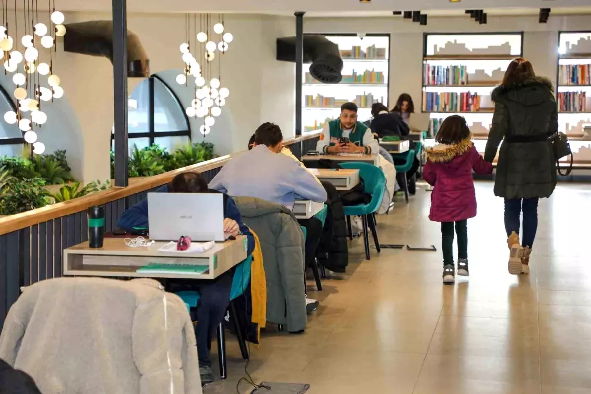 Talas Kütüphaneleri Tatilde Öğrenci Akınına Uğradı